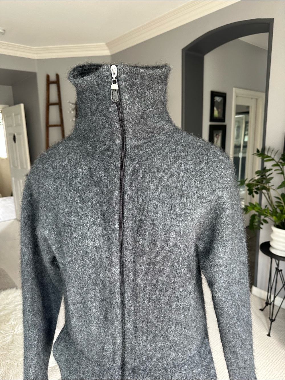 LOTHLORIAN Luxury Possum/Merino Knit Sweater - Charcoal Gray, size large - Picture 4 of 16